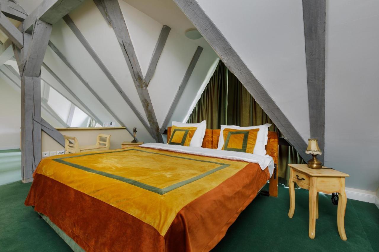 Conacul Archia Hotel Deva Exterior photo